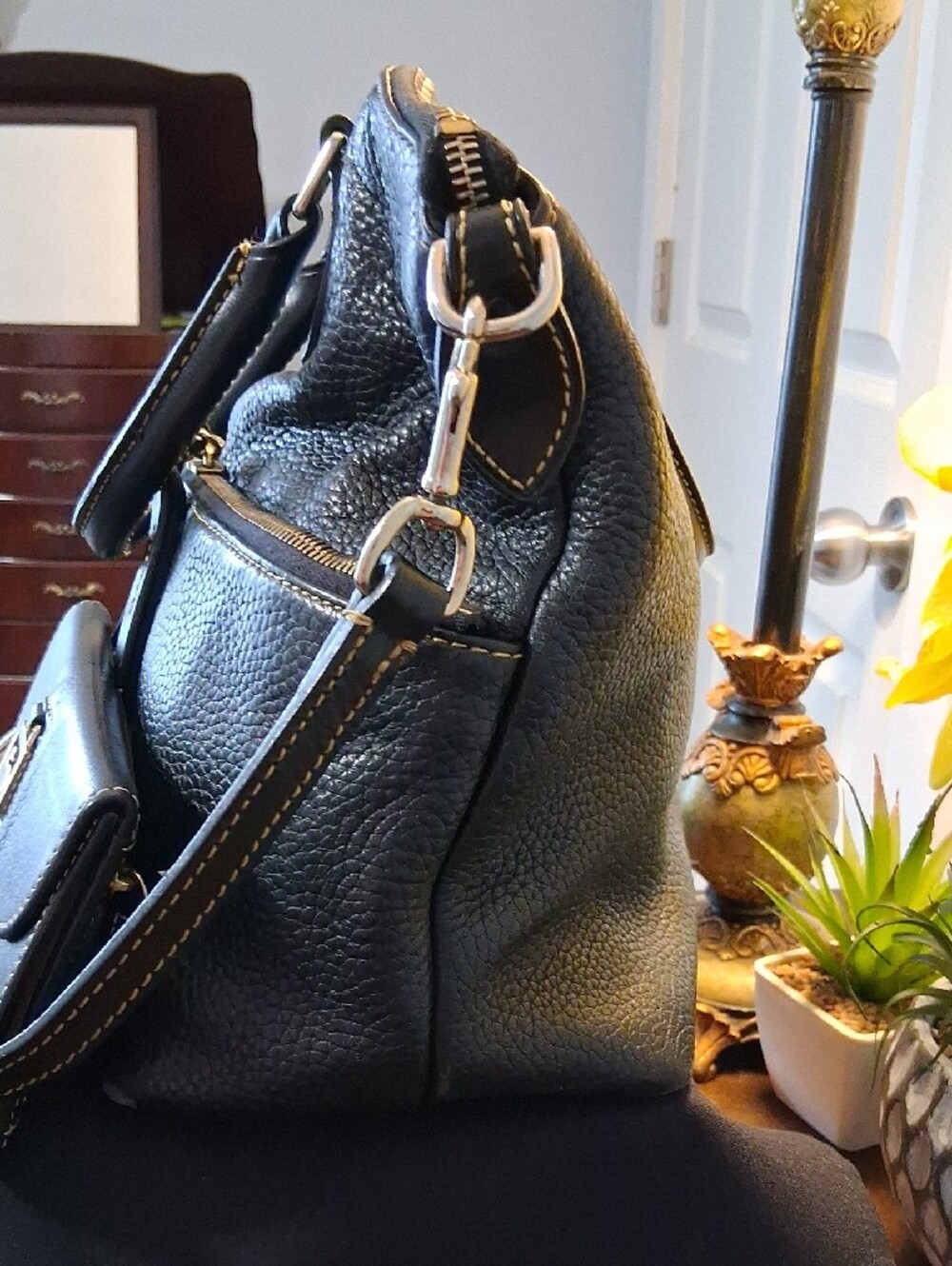 Dooney & Bourke Black Pebble Leather Tote with Matching Wallet - Picture 4 of 16